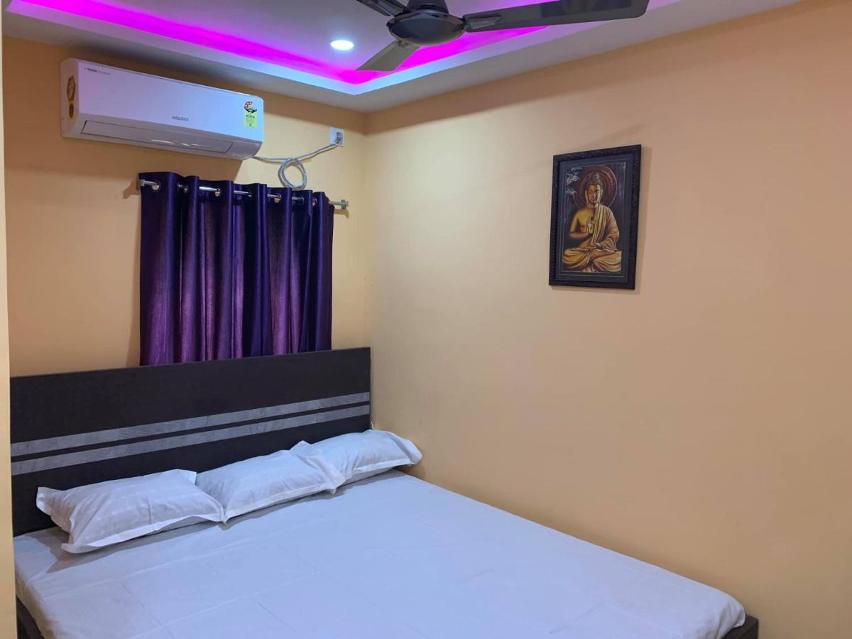 New Ananda Niketan Lodge Calcutta Buitenkant foto