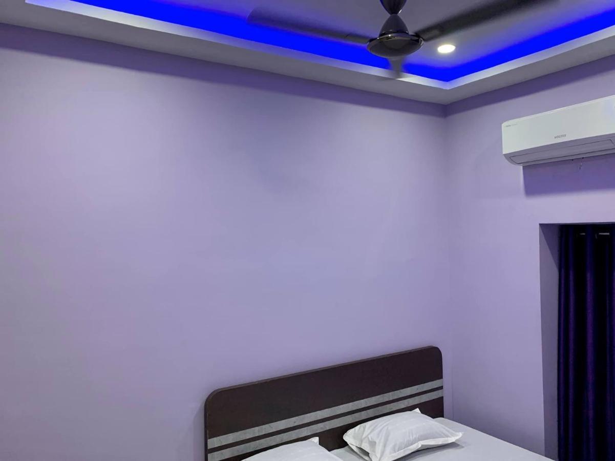 New Ananda Niketan Lodge Calcutta Buitenkant foto