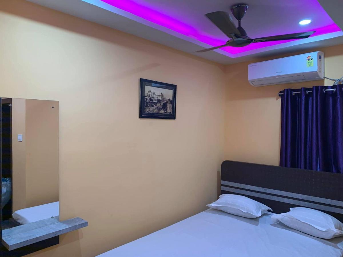 New Ananda Niketan Lodge Calcutta Buitenkant foto